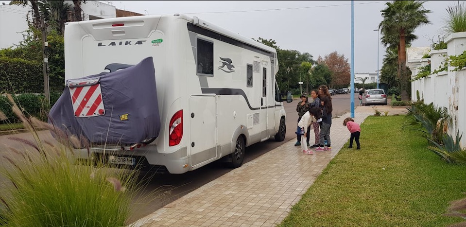 Visite du camping-car des élèves de Montessori Casablanca
