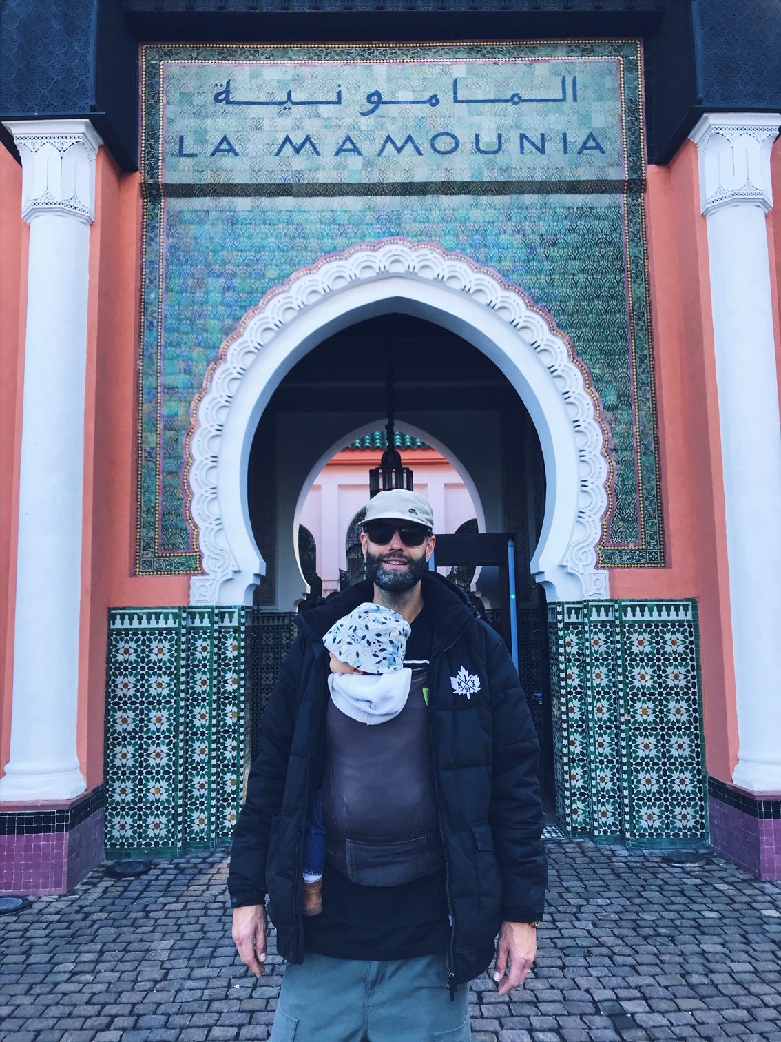 Voyage au Maroc Marrakech devant la mamounia